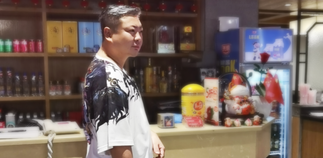 从抵触到热爱，他如何将父亲创立的餐厅发扬光大？插图
